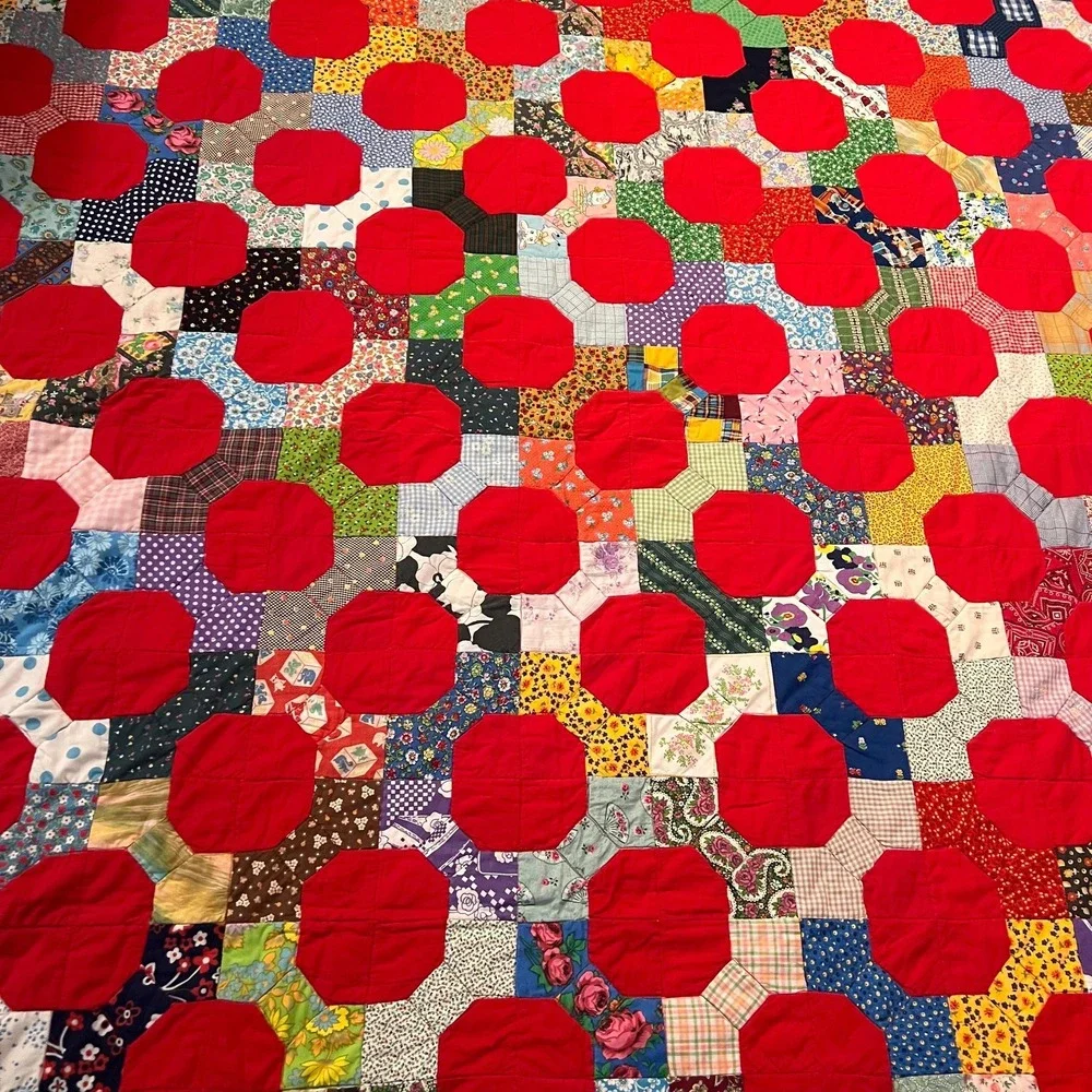 VTG Handmade Appliqué Quilt Full Queen 83x95 Red Circle Patchwork Scrap Quilt